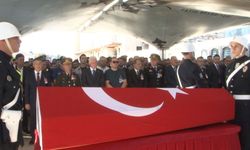 İstanbul Valisi Gül'den şehit evine taziye ziyareti