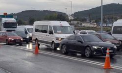İstanbul'da yağış ve kaza trafiği felç etti