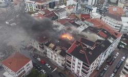 Arnavutköy'de 5 katlı binada yangın