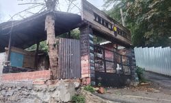 Beykoz'da riskli alan ilan edilen ve boşaltılan dükkanın sahibinden müteahhit firmaya tepki