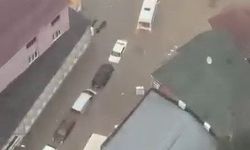 Sarıyer'de onlarca araç suya gömüldü