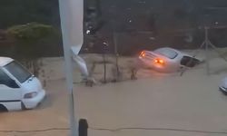 Sarıyer'de selin dehşeti kamerada: “İçinde adam var”