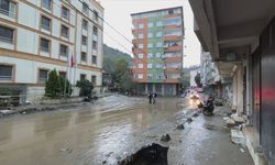 Ayazağa’da selin ardından temizlik çalışmaları başladı