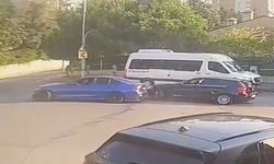 Drift atarken kontrolden çıktı, arkadaki araca çarptı