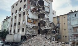 Güngören’de kentsel dönüşüm mağduriyeti: Yıkılan binalar bir yıldır yapılmıyor