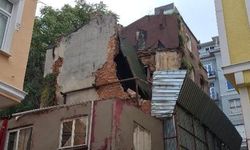 Beyoğlu’nda 5 katlı metruk binanın çökmeden önceki görüntüleri ortaya çıktı