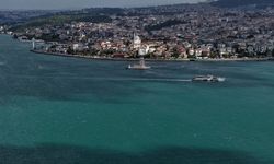 İstanbul Boğazı turkuaza büründü
