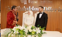 Esenler'de çiftlere ücretsiz nikah hatırası
