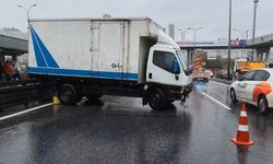 E-5'te trafiği kilitleyen kaza