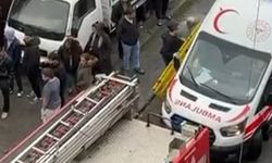 Küçükçekmece’de su baskını; mahsur kalan kişiyi itfaiye kurtardı