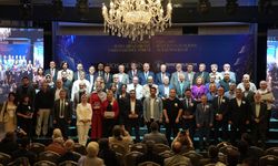 Ümraniye Belediyesi Kültür ve Sanat Sezonu ödüllerle açıldı