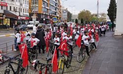 Tuzla’da Cumhuriyet coşkusu sokaklardan denize taşındı