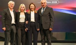 Akdeniz Üniversitesi Rektörü Özlenen Özkan ve eşi kazada yaralandı