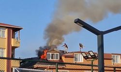 Sancaktepe'de 4 katlı binanın çatısı alev alev yandı