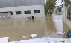 Sel sularına kapılan minibüsün sürücüsü dehşet anlarını anlattı