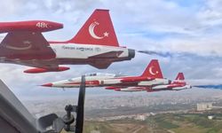 Türk Yıldızları'nın gözünden selamlama uçuşu