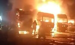 Beylikdüzü’nde tır garajını kundakladılar: 4 araç küle döndü