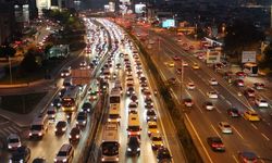 İstanbul'da trafik yoğunluğu yüzde 72 olarak ölçüldü