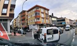 Trafikte tartıştığı kadın sürücüye “Arabanı parçalarım” dedi