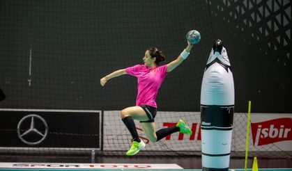 A Milli Kadın Hentbol Takımı, Karadağ ve Sırbistan maçı hazırlıklarına başladı