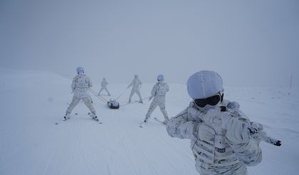 Eksi derecelerde hayatta kalma ve savaşma sanatı: ‘Özel Kuvvetler Kış Eğitimi'