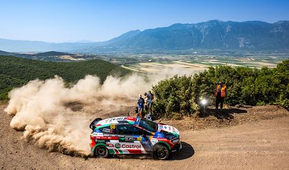 "JWRC'de Türk Rüzgarı: Ali Türkkan dünya sahnesinde zafer yazdı