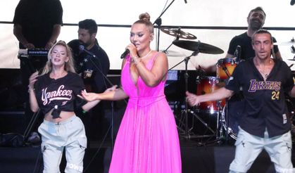 Demet Akalın, Bahçelievler’de sahne aldı