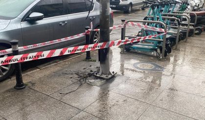 Bağdat Caddesi'nde yılbaşı ışık süslemeleri alev aldı