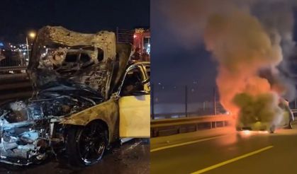 Kadıköy'de otomobil alev alev yandı