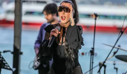 Hande Yener ifade verdi