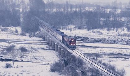 Doğu Ekspresi’nin kar altındaki yolculuğu