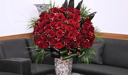 Bahçeli'den Erdoğan'a 72 gül