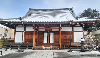 Tokyo sokaklarında zaman yolculuğu