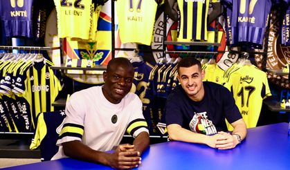 N'Golo Kante ve Levent Mercan imza gününde taraftarla buluştu