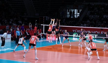 Eczacıbaşı Dynavit, Sultanlar Ligi'ni 3. sırada tamamladı