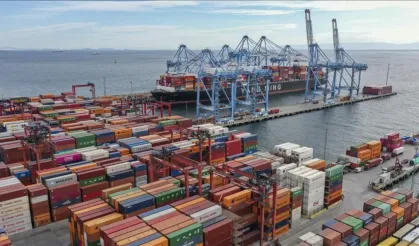 Bakan Şimşek: "İhracatımız yıllık yüzde 6,4 geriledi"