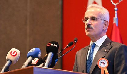 3 Türk gemisi Hürmüz Boğazı'ndan geçti