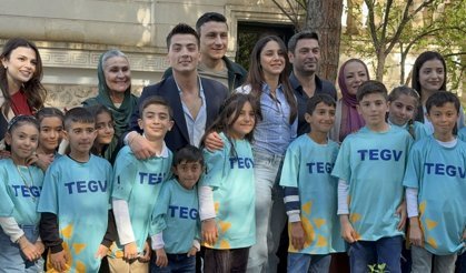 ‘Uzak Şehir’ oyuncuları çocuklarla buluştu