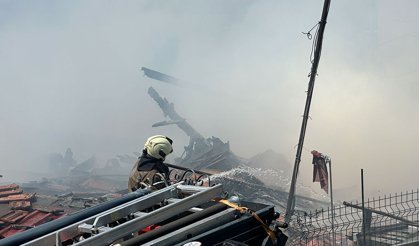 Sarıyer’de gecekondu alevlere teslim oldu