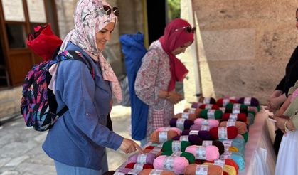 Tarihi Yedikule Hisarı'nda 600 örgü tutkunu bir araya geldi
