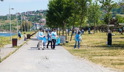 Beylikdüzü’nde Dünya Çevre Günü’ne özel kıyı temizliği