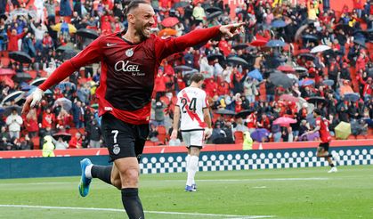Vedat Muriqi bu akşam İstanbul'a geliyor