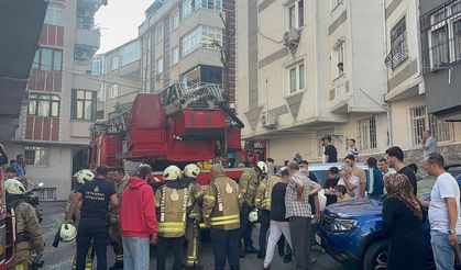 Gaziosmanpaşa'da 4 katlı binada korkutan yangın