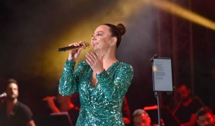Ebru Gündeş'ten yeni pozlar