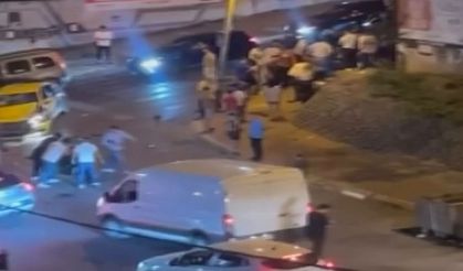 Esenyurt'ta taksi motosiklete çarptı: 2 ağır yaralı