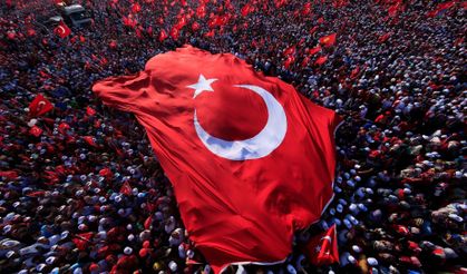 Esenler’de “Al Sancağın Gölgesinde Anadolu” sergisi açıldı