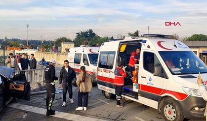 Eyüpsultan'da 2 otomobil çarpıştı