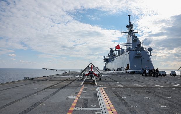 Bayraktar TB3, TCG Anadolu gemisinde 100 sortiyi tamamladı