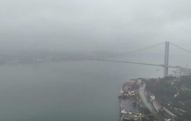 İstanbul bayram sabahına sisle uyandı