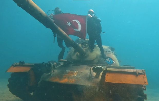 Saros Körfezi'ndeki tank batığı, dalış tutkunlarının gözdesi oldu